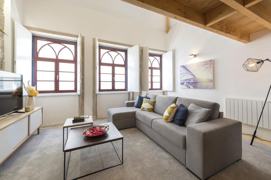 Lovelystay-Modern Loft City Center Porto Ngoại thất bức ảnh